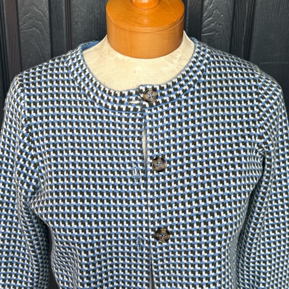 Stitches and Stripes Poplar Cardigan in Cornflower Blue - Picture 4 of 10